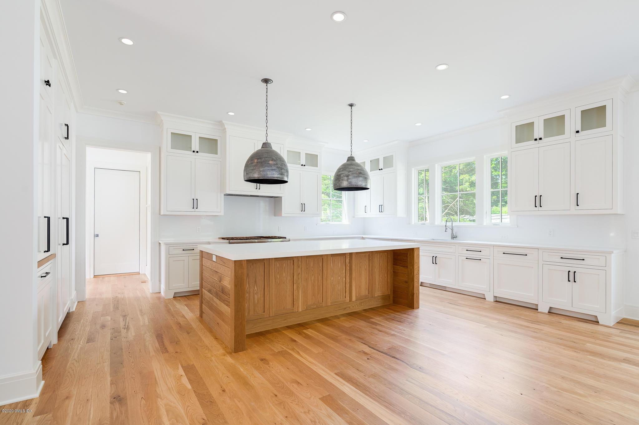 70 Overlook Drive Greenwich, CT 06830 - Photo 10 of 37 _DSC5847-Edit