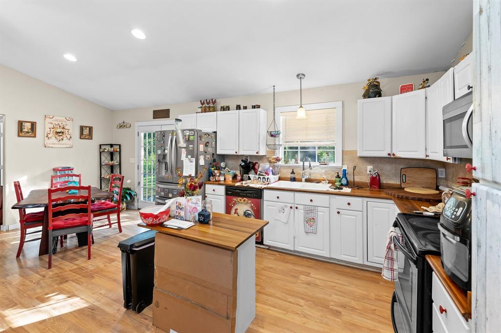 4771 County Road 473 Elgin, TX 78621 - Photo 12 of 29