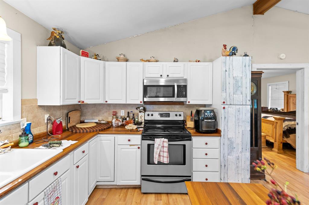 4771 County Road 473 Elgin, TX 78621 - Photo 14 of 29