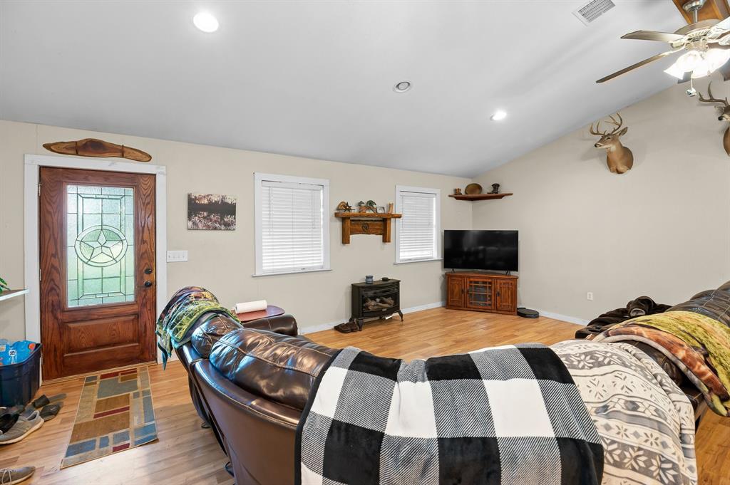 4771 County Road 473 Elgin, TX 78621 - Photo 10 of 29