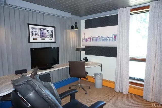 $2,400 | 124-40 Swansea Drive, Unit 2, Syracuse, NY 13206