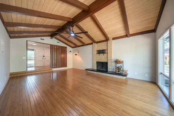 $950,000 | 865 Hallmark Drive, Redding, CA 96001