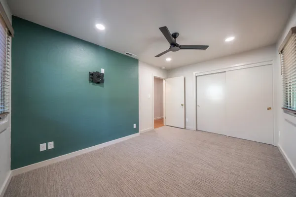 $950,000 | 865 Hallmark Drive, Redding, CA 96001