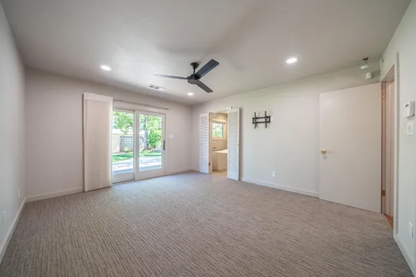 $950,000 | 865 Hallmark Drive, Redding, CA 96001