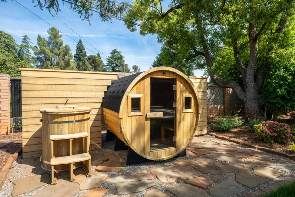 $950,000 | 865 Hallmark Drive, Redding, CA 96001