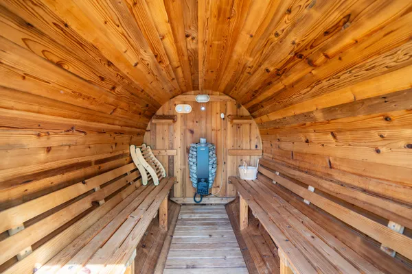 $950,000 | 865 Hallmark Drive, Redding, CA 96001