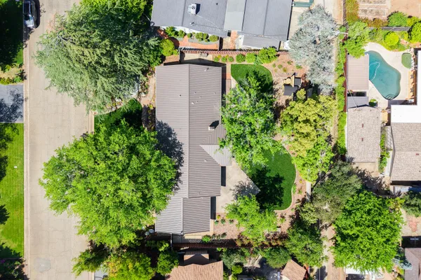 $950,000 | 865 Hallmark Drive, Redding, CA 96001