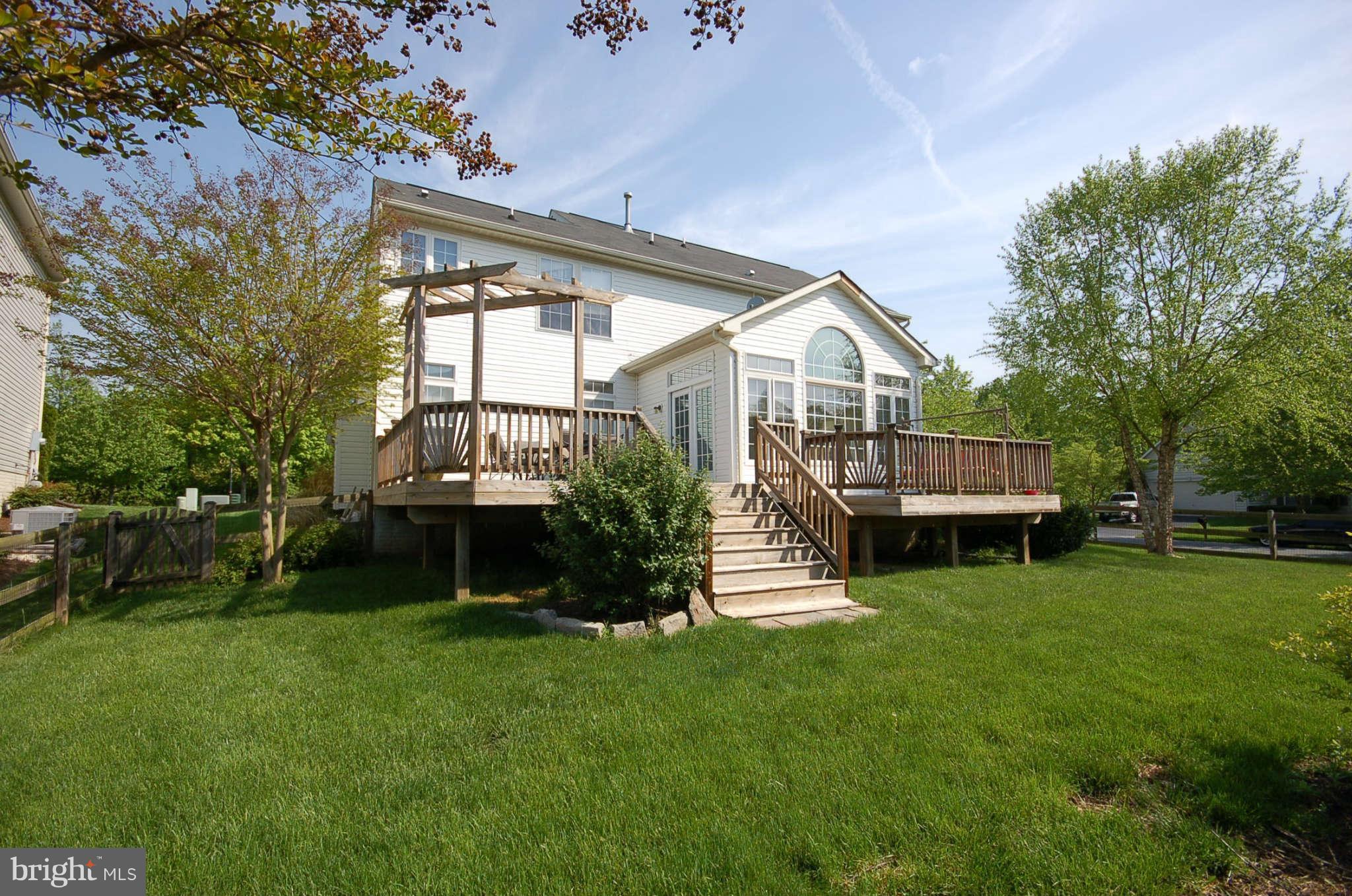 18629 Olney Mill Road Olney, MD 20832 - Photo 22 of 24 Exterior (Rear)