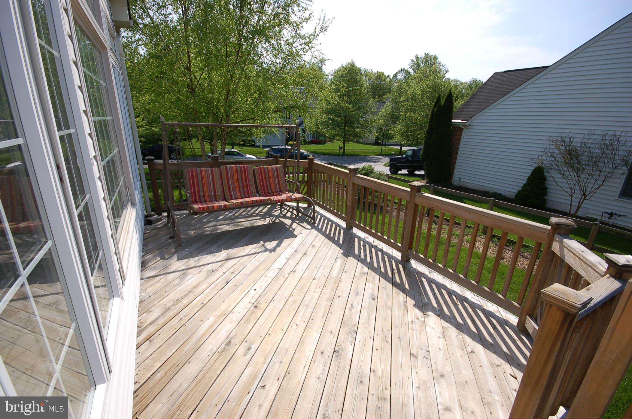 18629 Olney Mill Road Olney, MD 20832 - Photo 23 of 24 Deck