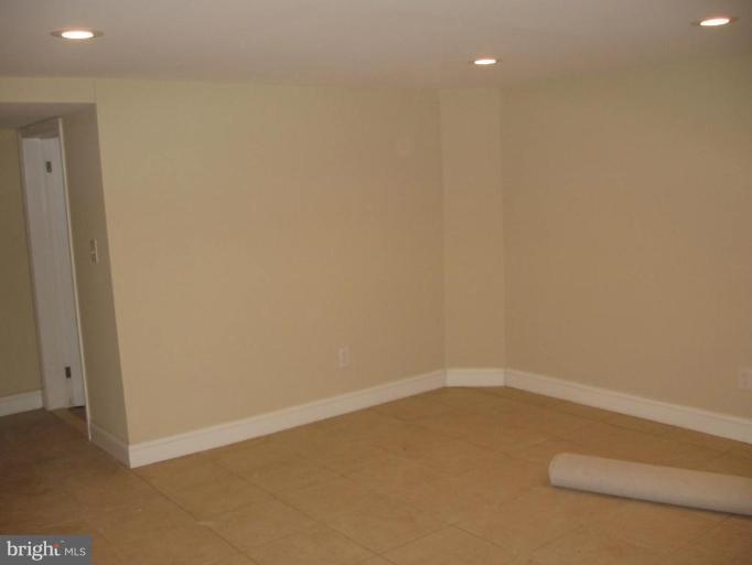 2209 Monticello Road Baltimore, MD 21216 - Photo 22 of 30 a view of small space