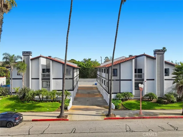 $1,699,000 | 718 South Catalina Avenue, Unit 4, Redondo Beach, CA 90277