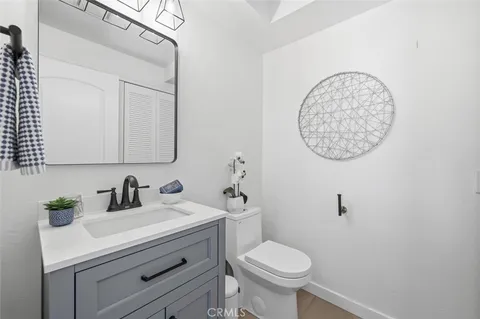 $1,849,000 | 718 South Catalina Avenue, Unit 4, Redondo Beach, CA 90277