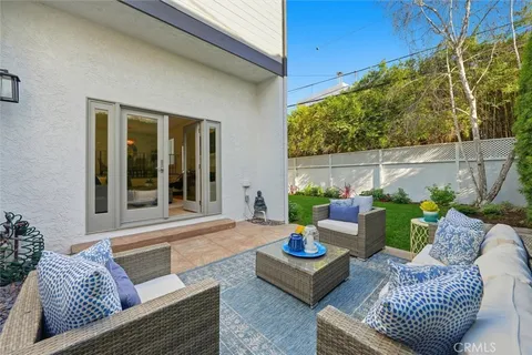 $1,849,000 | 718 South Catalina Avenue, Unit 4, Redondo Beach, CA 90277