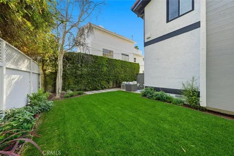 $1,849,000 | 718 South Catalina Avenue, Unit 4, Redondo Beach, CA 90277