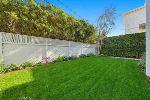 $1,849,000 | 718 South Catalina Avenue, Unit 4, Redondo Beach, CA 90277