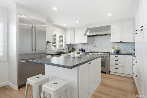 $1,849,000 | 718 South Catalina Avenue, Unit 4, Redondo Beach, CA 90277