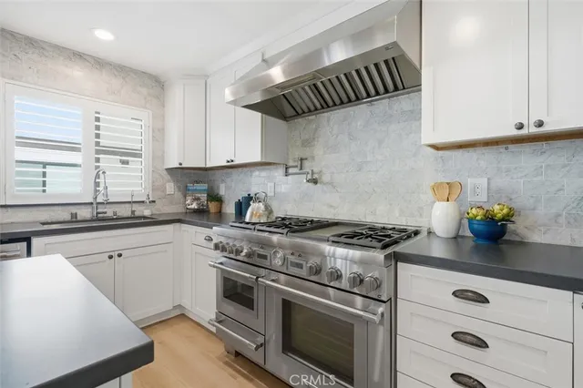 $1,699,000 | 718 South Catalina Avenue, Unit 4, Redondo Beach, CA 90277