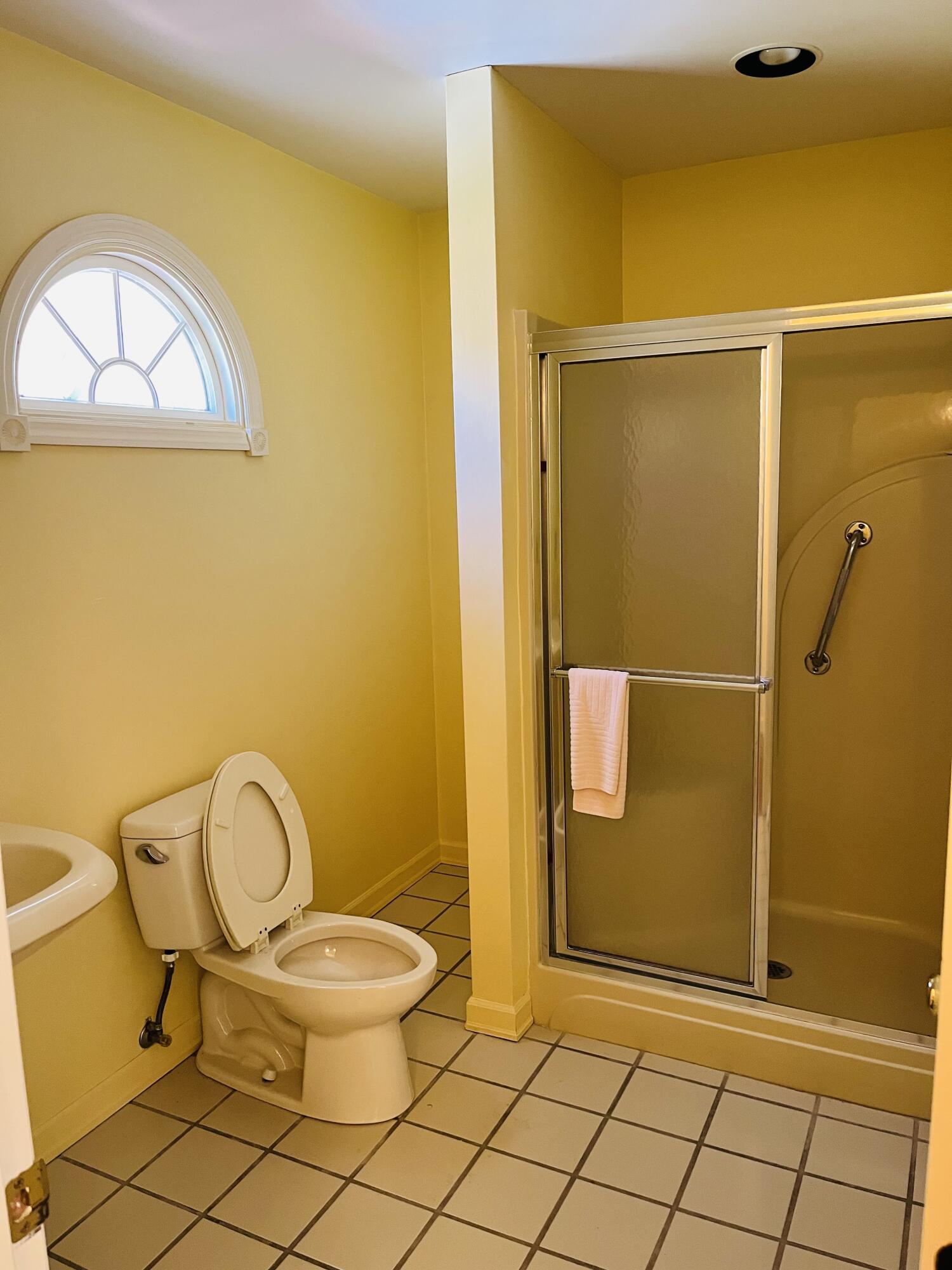 310 Sunny Brook Road Heidrick, KY 40949 - Photo 62 of 68 Full Bath