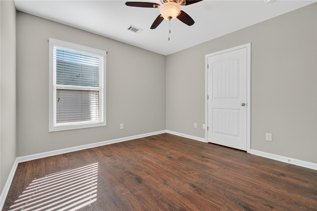 105 Amherst Way Easley, SC 29642 - Photo 37 of 46