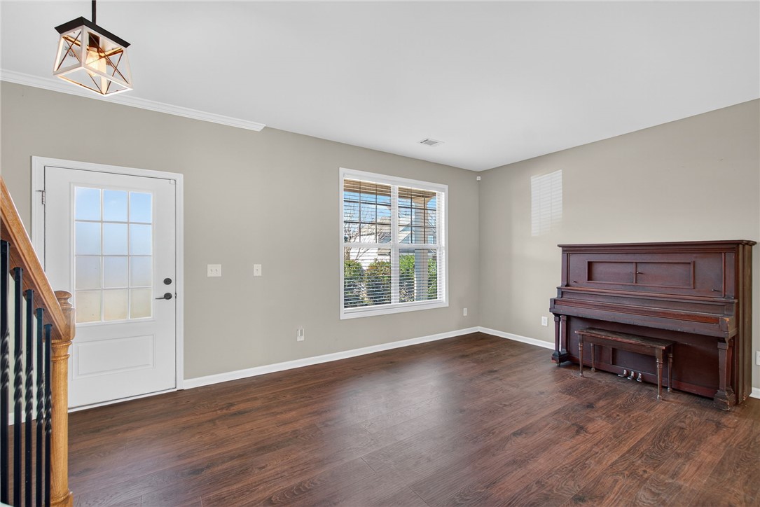 105 Amherst Way Easley, SC 29642 - Photo 6 of 46