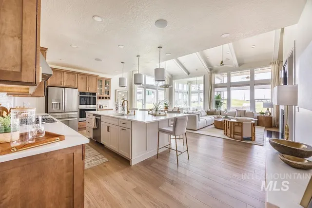 $853,900 | 1945 North Amanar Avenue, Eagle, ID 83616