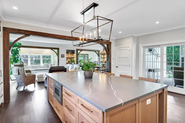 $1,675,000 | 17 Maple Avenue, East Moriches, NY 11940