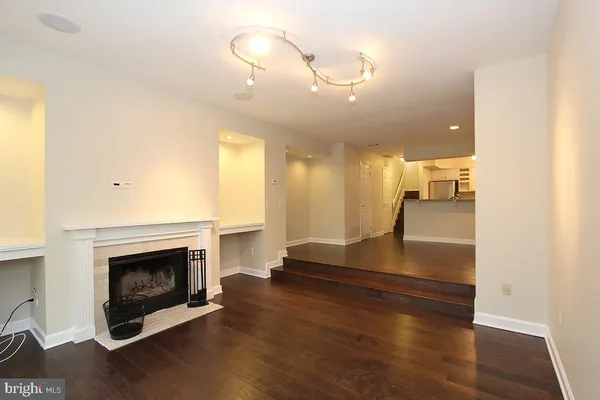 $2,475 | 18112 Windsor Hill Drive, Unit 104A, Olney, MD 20832