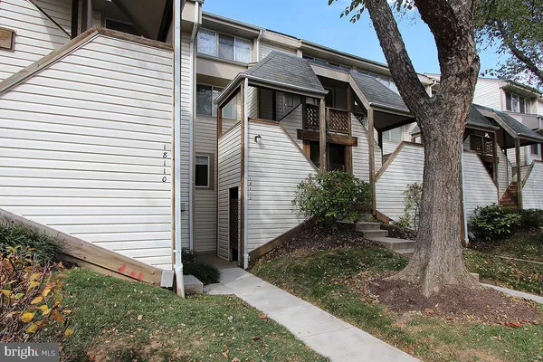 $2,475 | 18112 Windsor Hill Drive, Unit 104A, Olney, MD 20832