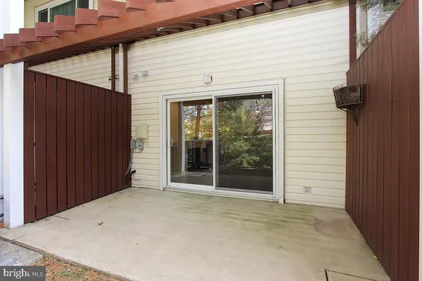 $2,475 | 18112 Windsor Hill Drive, Unit 104A, Olney, MD 20832