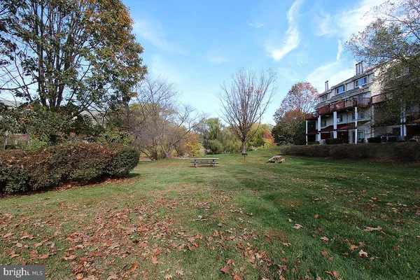 $2,475 | 18112 Windsor Hill Drive, Unit 104A, Olney, MD 20832