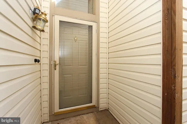 $2,475 | 18112 Windsor Hill Drive, Unit 104A, Olney, MD 20832