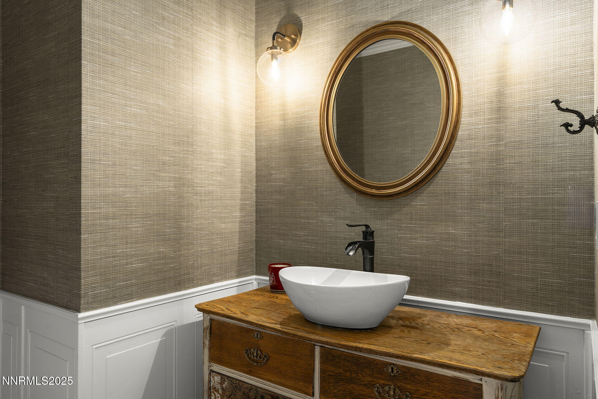 3485 Frost Lane Reno, NV 89511 - Photo 34 of 44 a bathroom with a sink a mirror and a shower