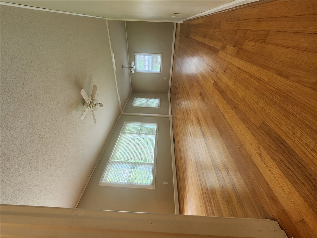 908 Chester Circle Pendleton, SC 29670 - Photo 8 of 25 Living Dining