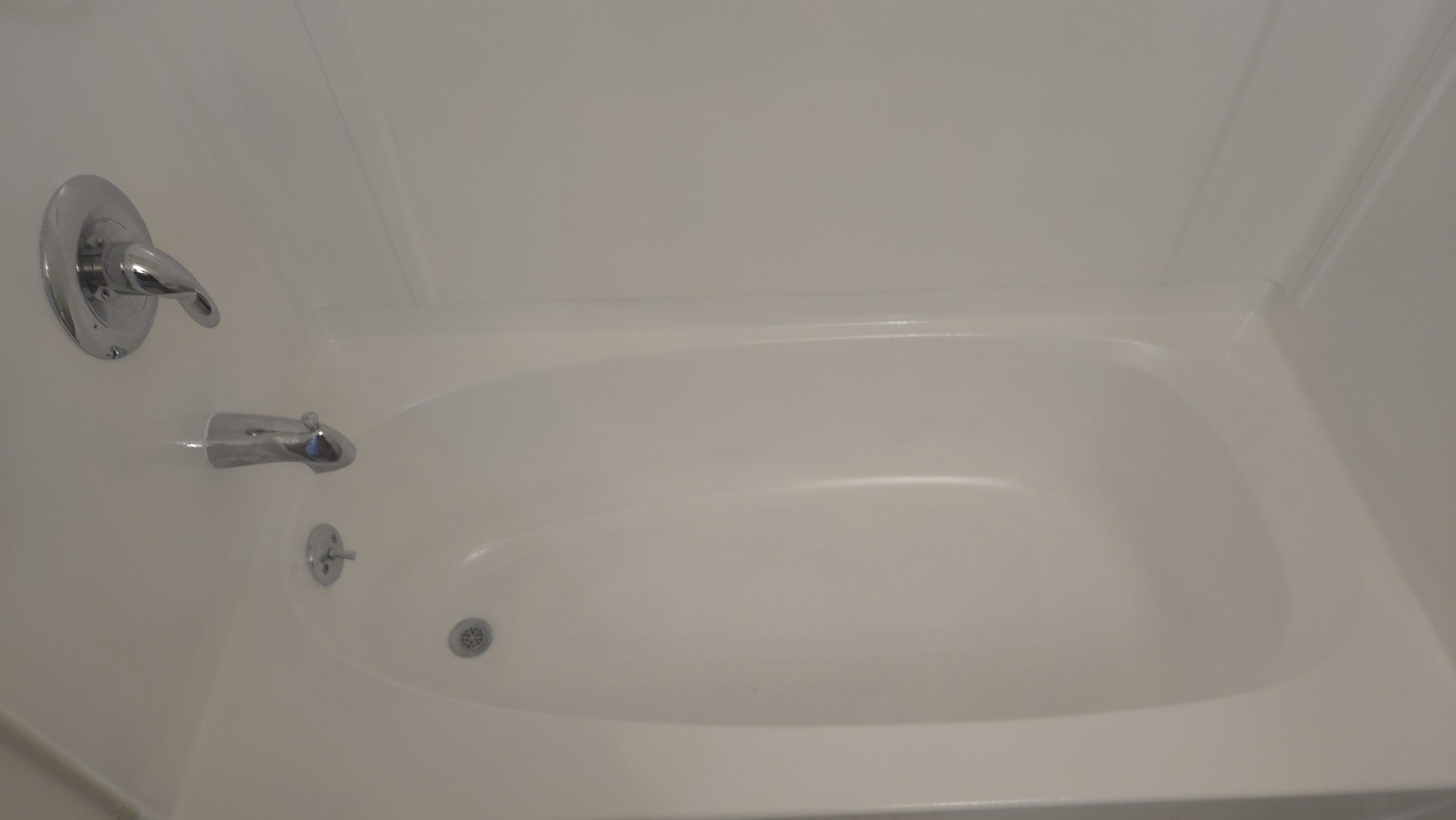 365 Mather Street, Unit 39 Hamden, CT 06514 - Photo 25 of 37 a close up of a bathtub