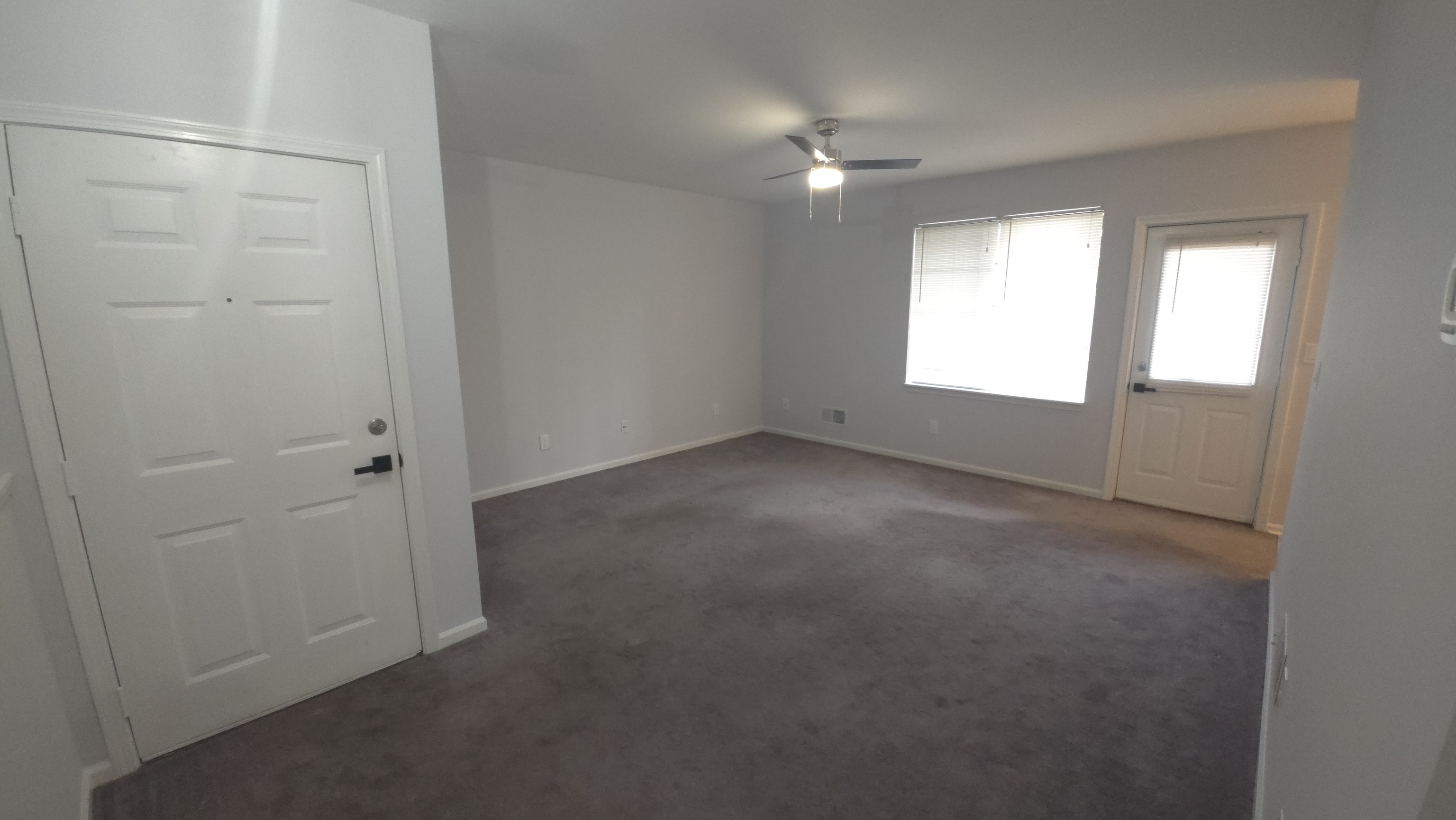 365 Mather Street, Unit 39 Hamden, CT 06514 - Photo 5 of 37 a view of empty room with window