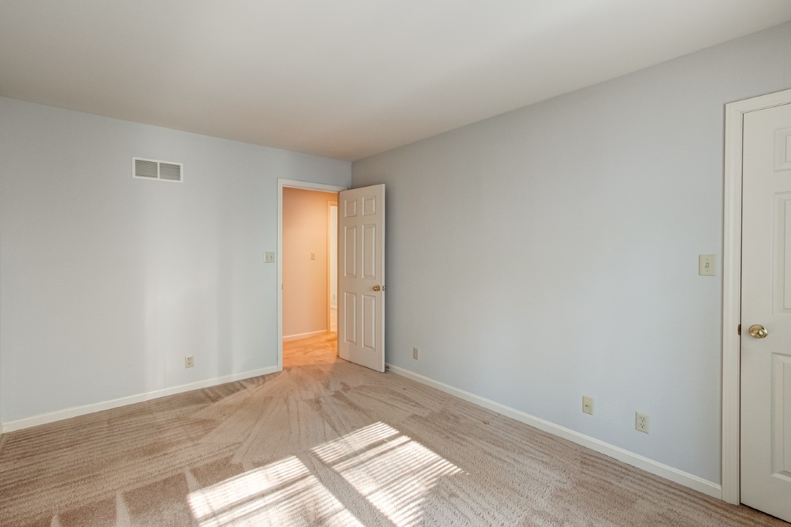 1342 Timberlake Road Evansville, IN 47710 - Photo 22 of 35 Gallery Image 22