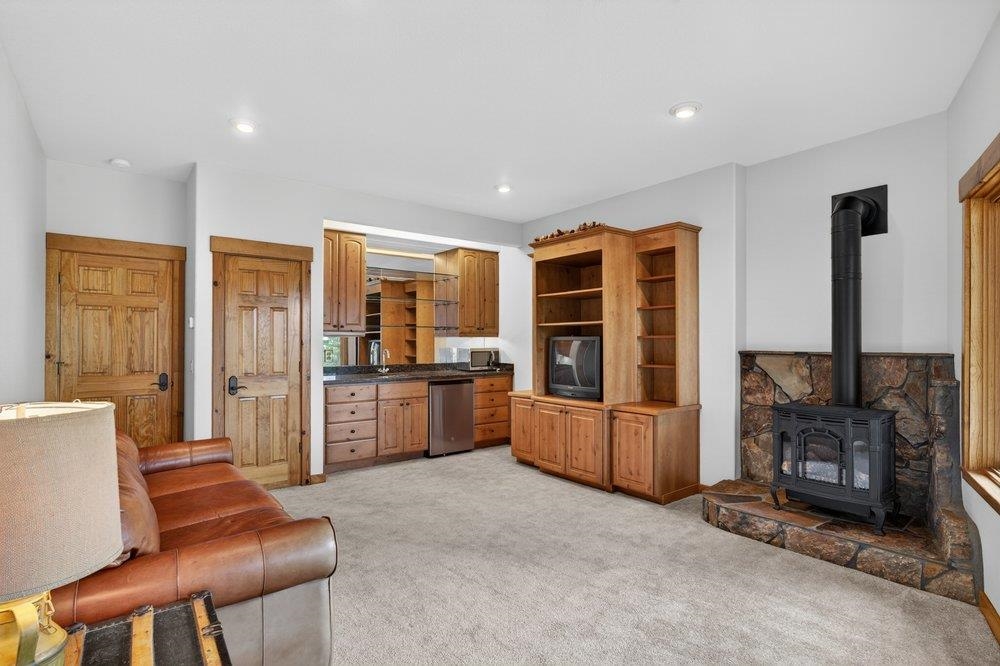 10971 Beacon Road Truckee, CA 96161 - Photo 20 of 28