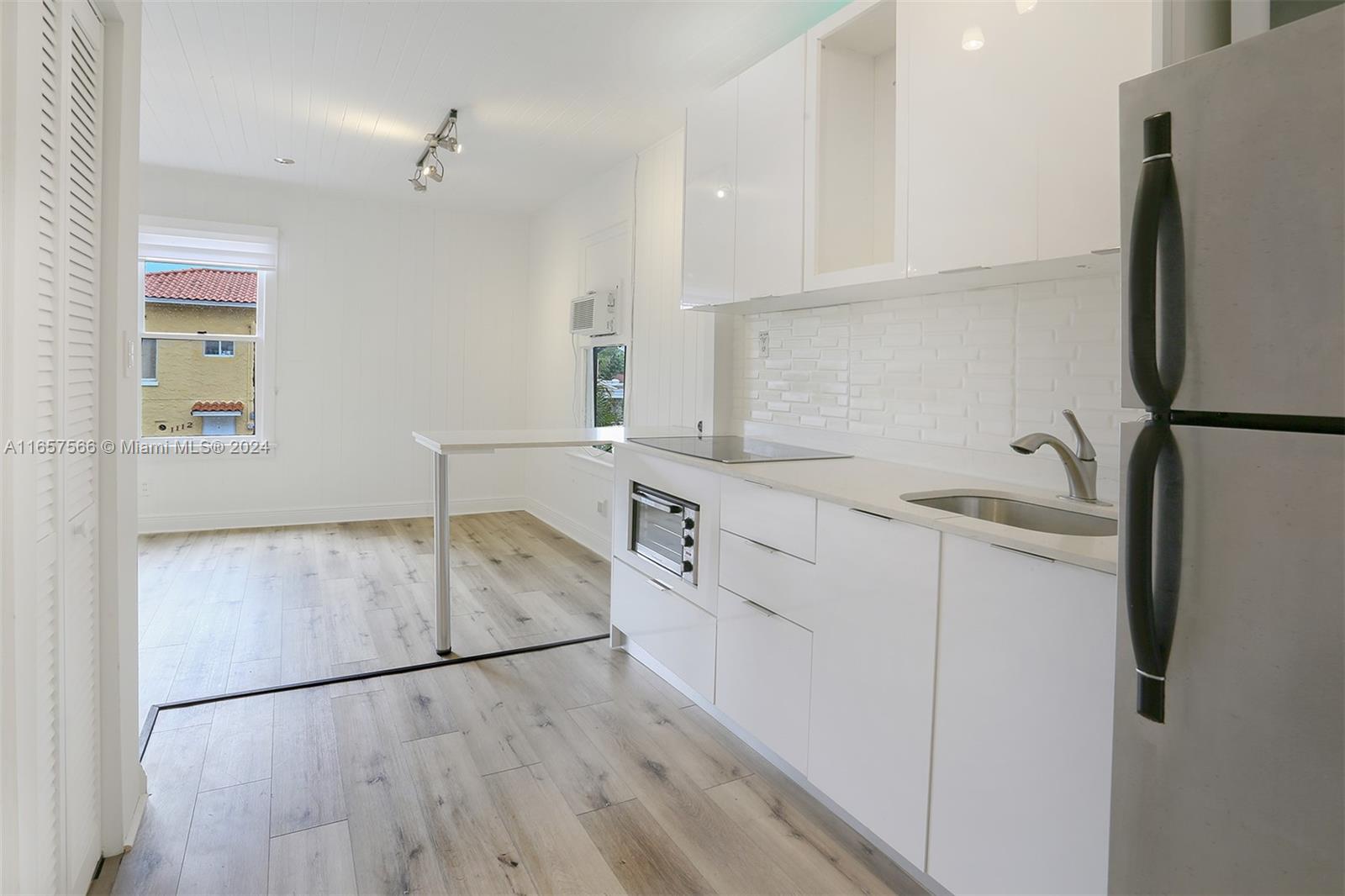 1111 Southwest 11th Street, Unit B Miami, FL 33130 - Photo 11 of 19