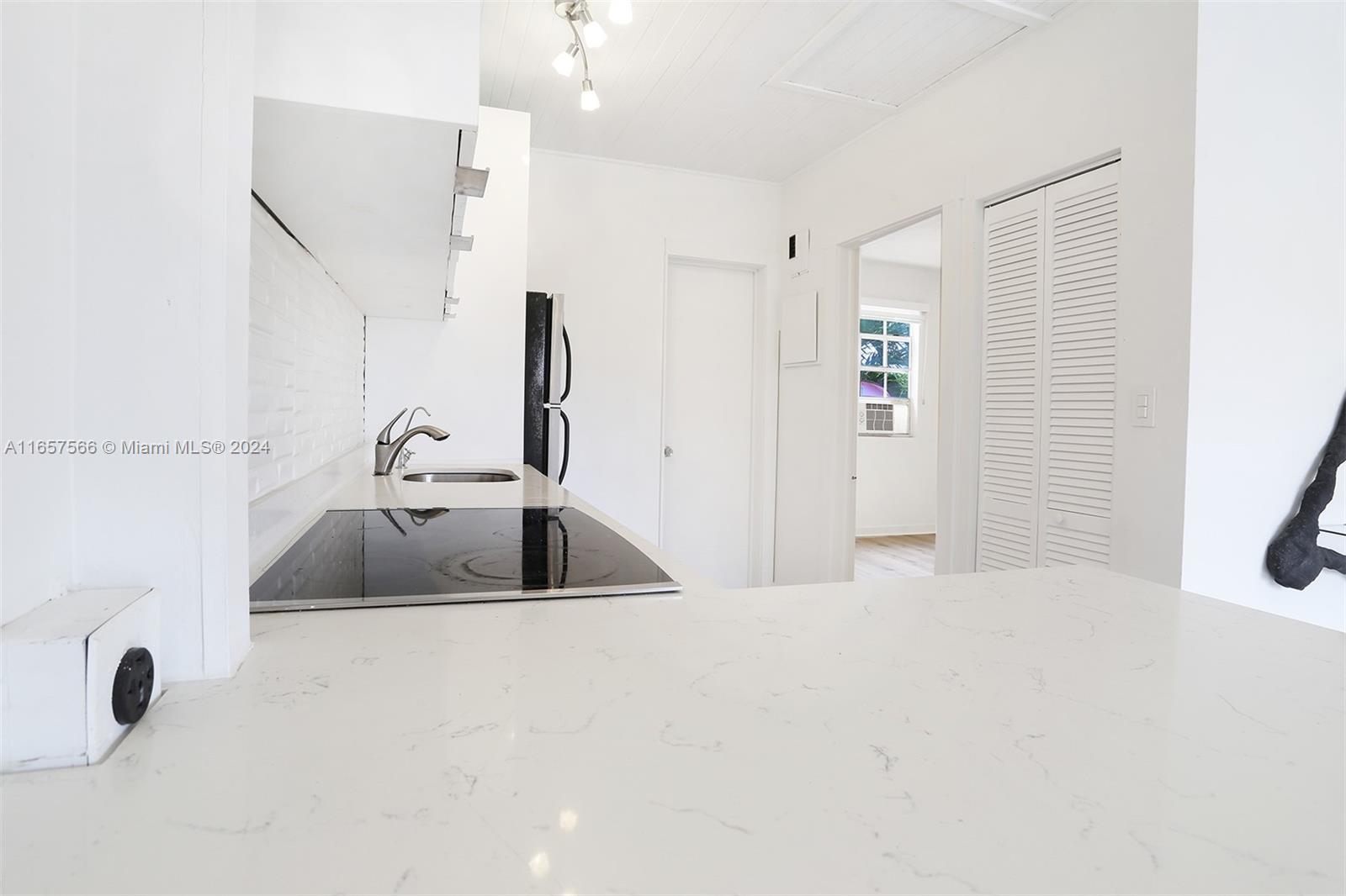1111 Southwest 11th Street, Unit B Miami, FL 33130 - Photo 9 of 19