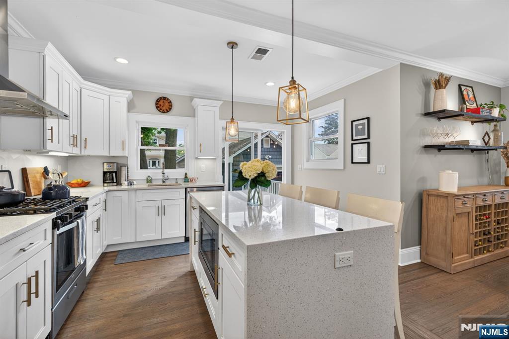 54 Van Riper Avenue Rutherford, NJ 07070 - Photo 17 of 49