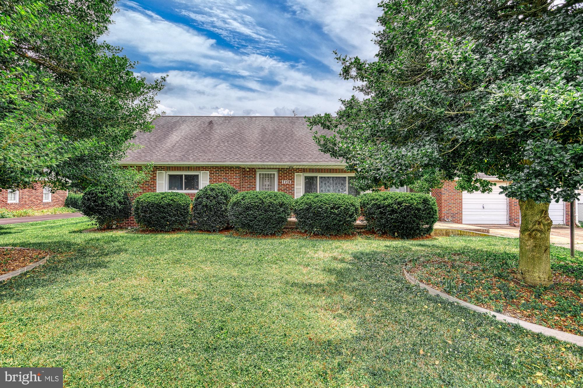 160 Homeland Road York, PA 17403 - Photo 1 of 44