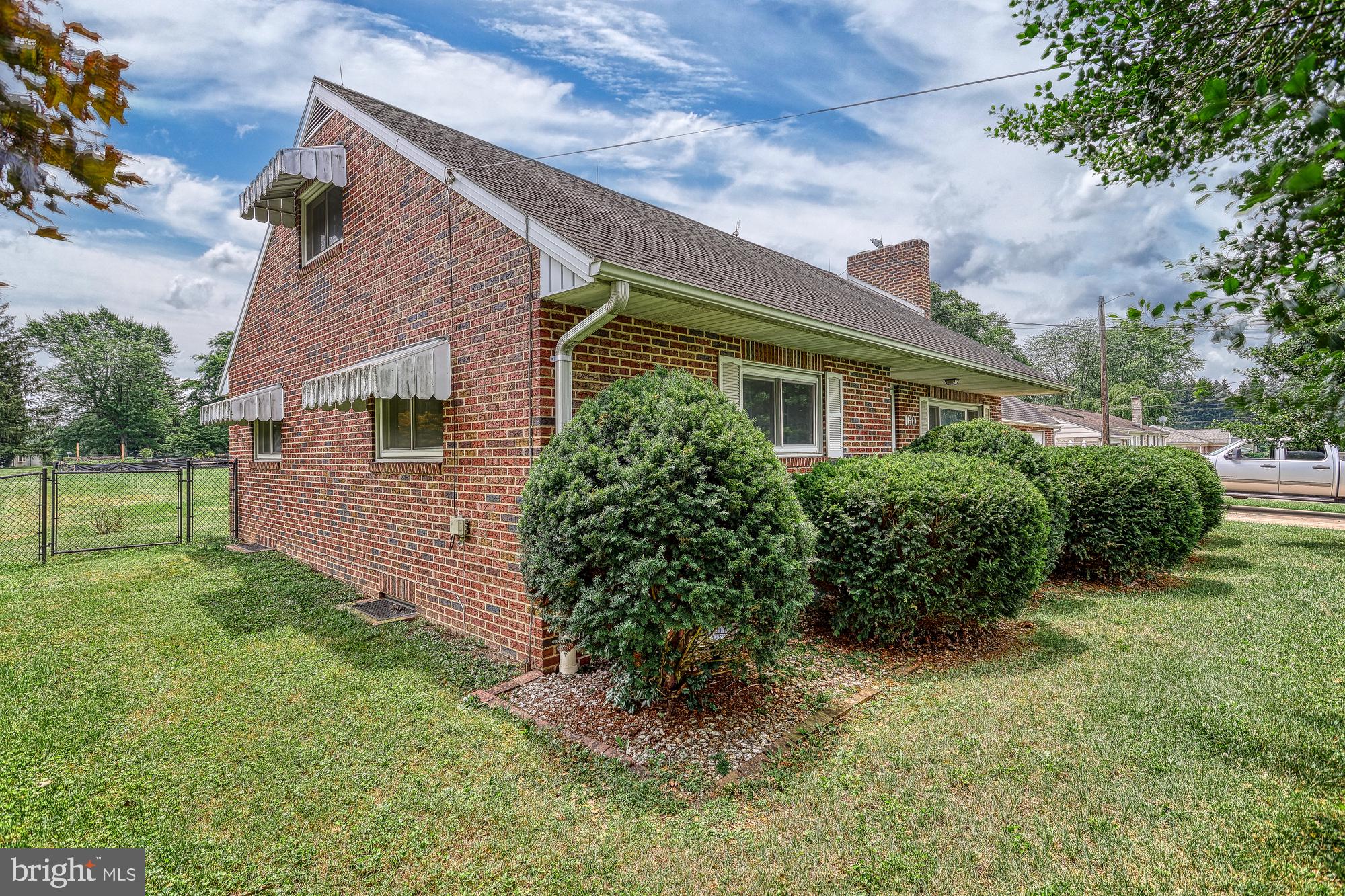 160 Homeland Road York, PA 17403 - Photo 3 of 44