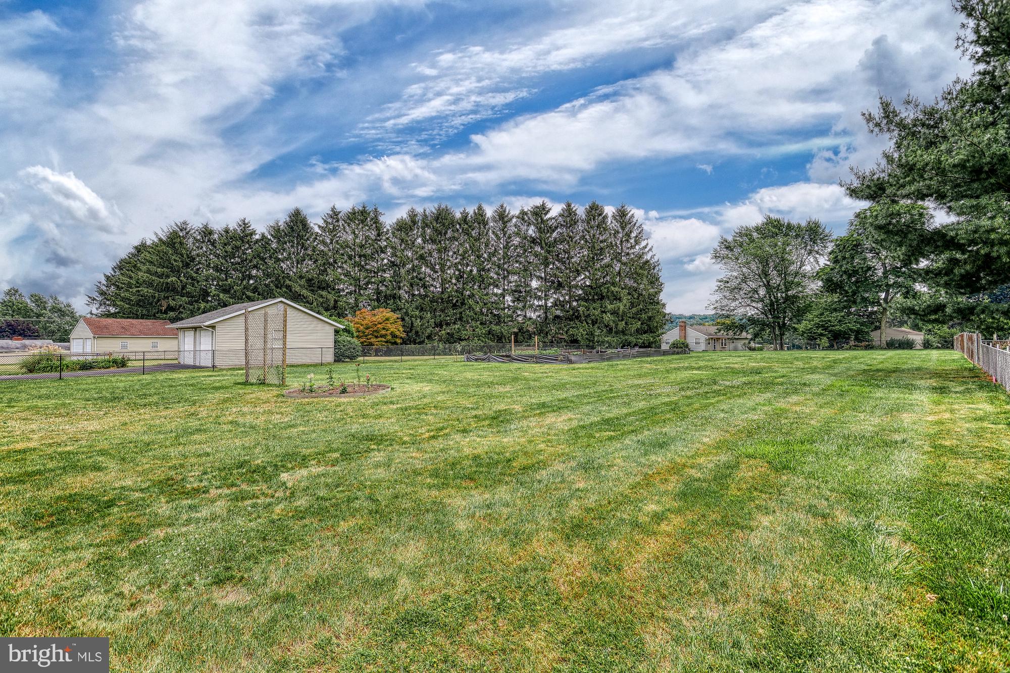 160 Homeland Road York, PA 17403 - Photo 36 of 44