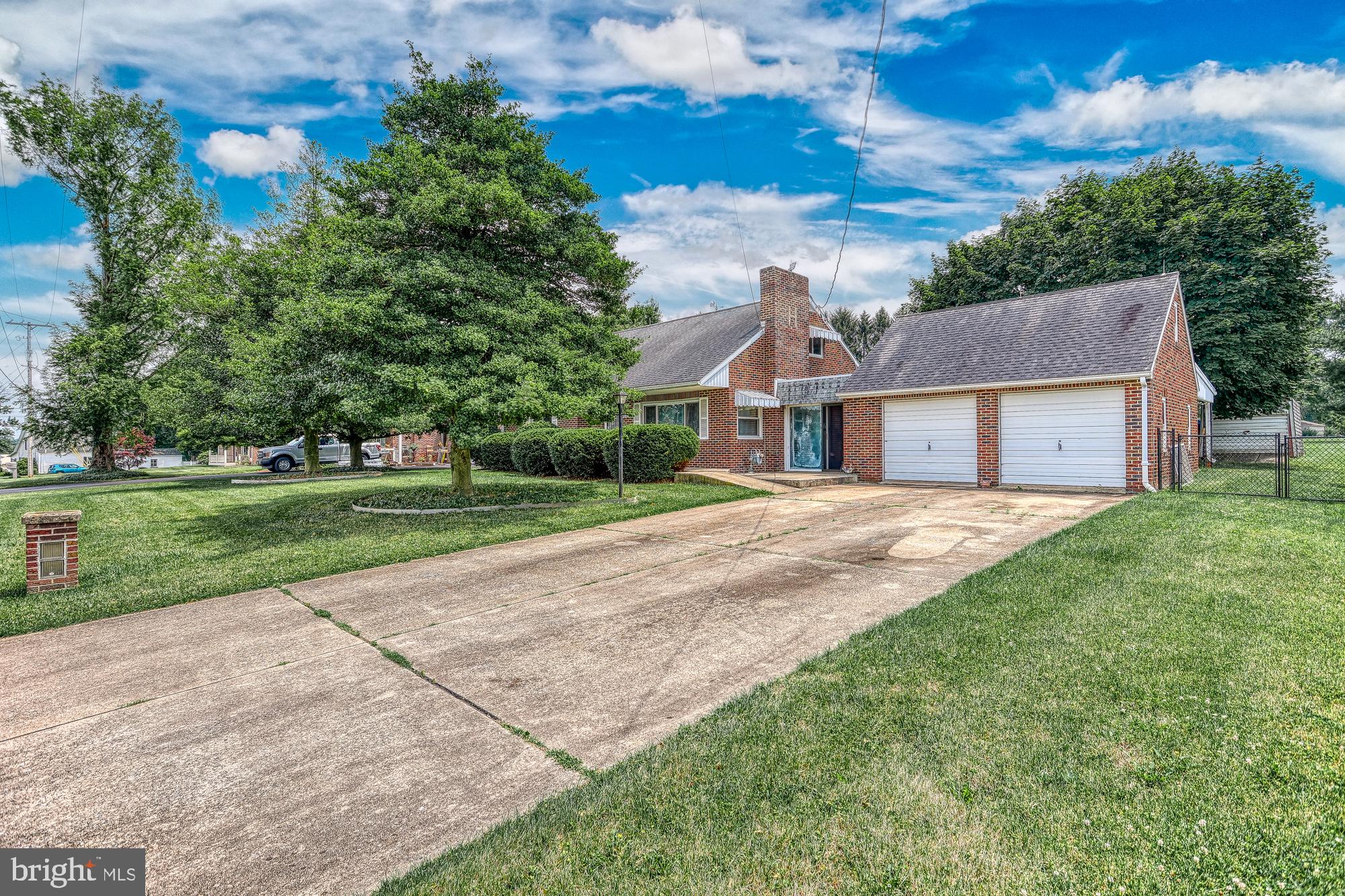 160 Homeland Road York, PA 17403 - Photo 4 of 44