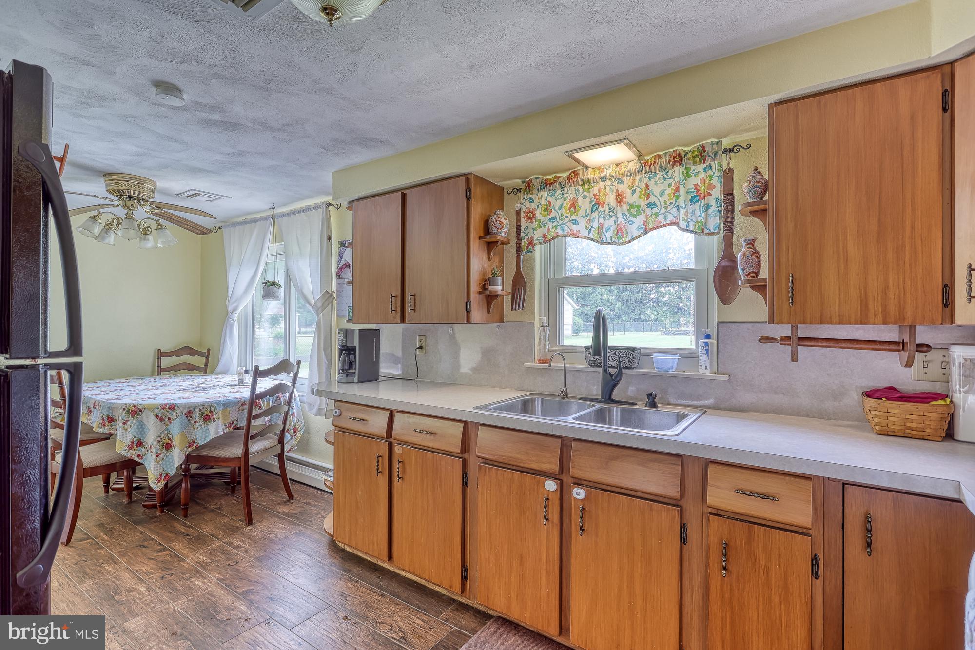 160 Homeland Road York, PA 17403 - Photo 9 of 44