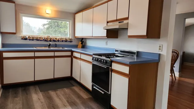 $1,400 | 228 South Church Street, Unit 1, Wauconda, IL 60084