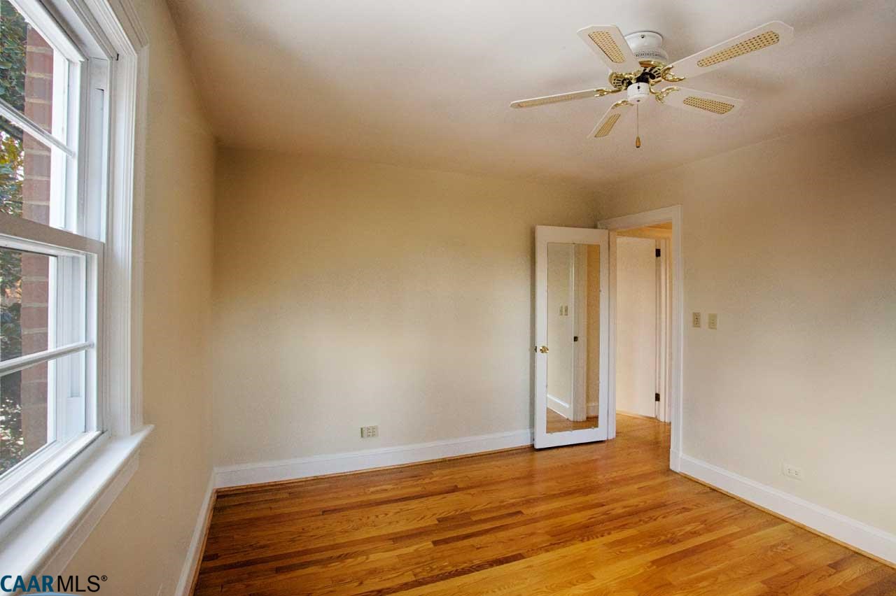 1817 Meadowbrook Heights Road Charlottesville, VA 22901 - Photo 8 of 13 Gallery Image 8
