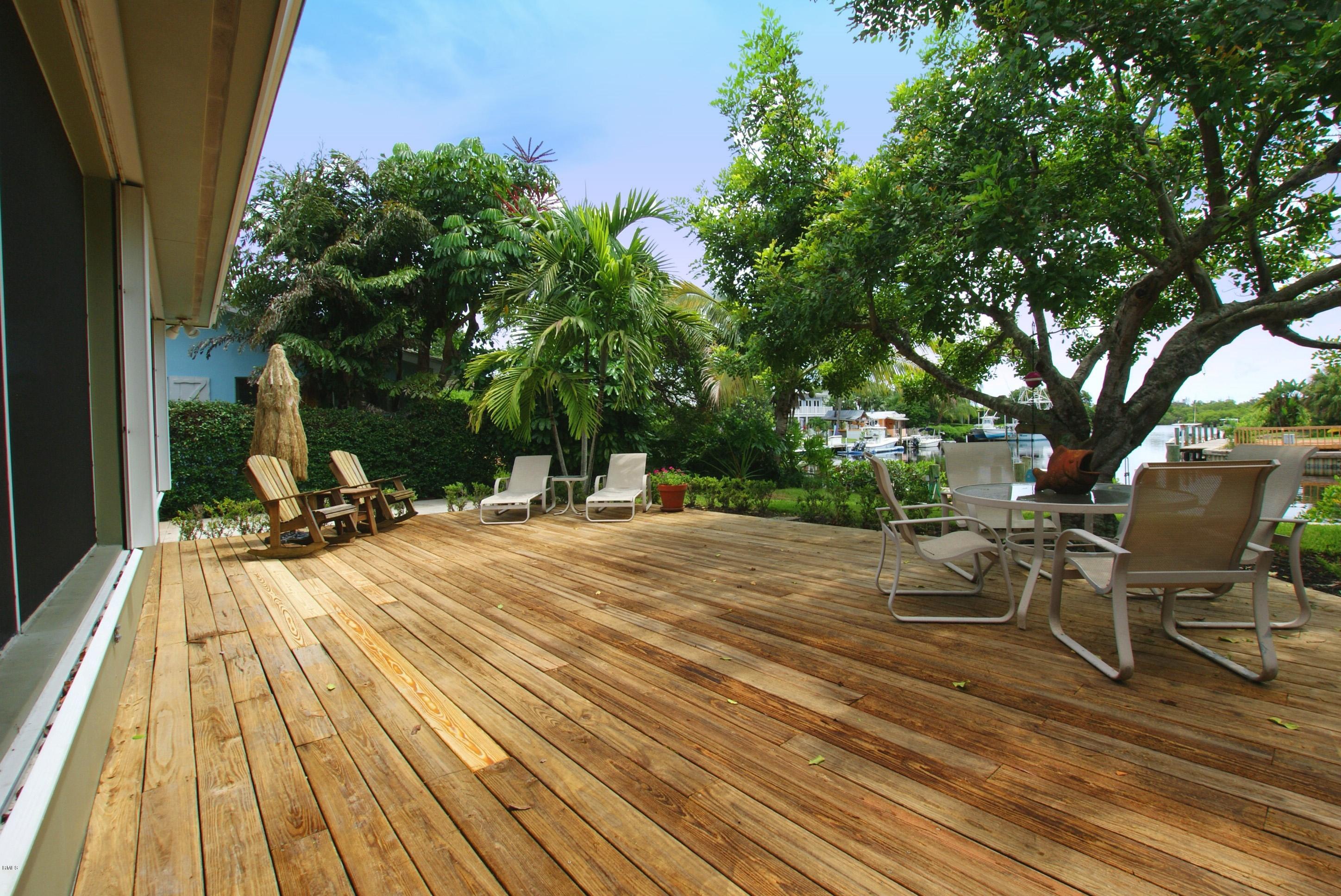615 Paulina Road Jupiter, FL 33477 - Photo 4 of 23 Deck 1