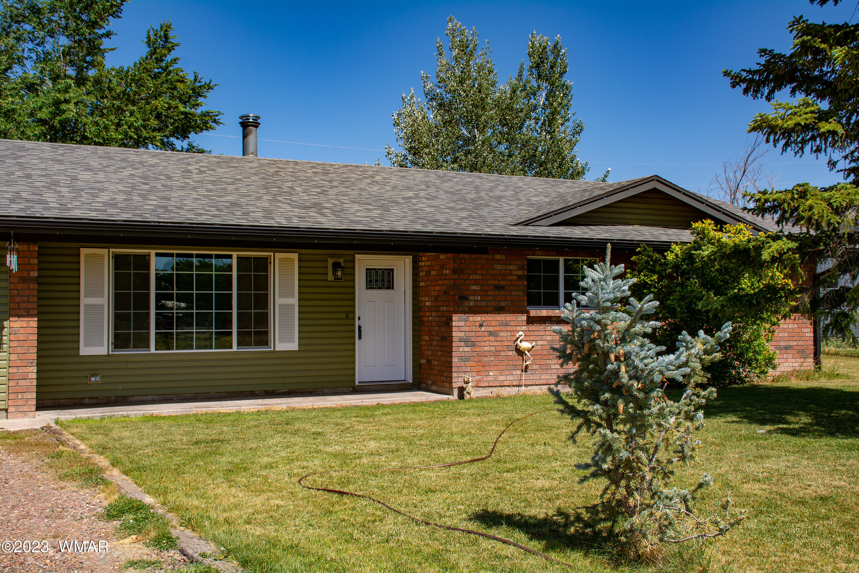 327 Brant Street Eagar, AZ 85925 - Photo 1 of 27