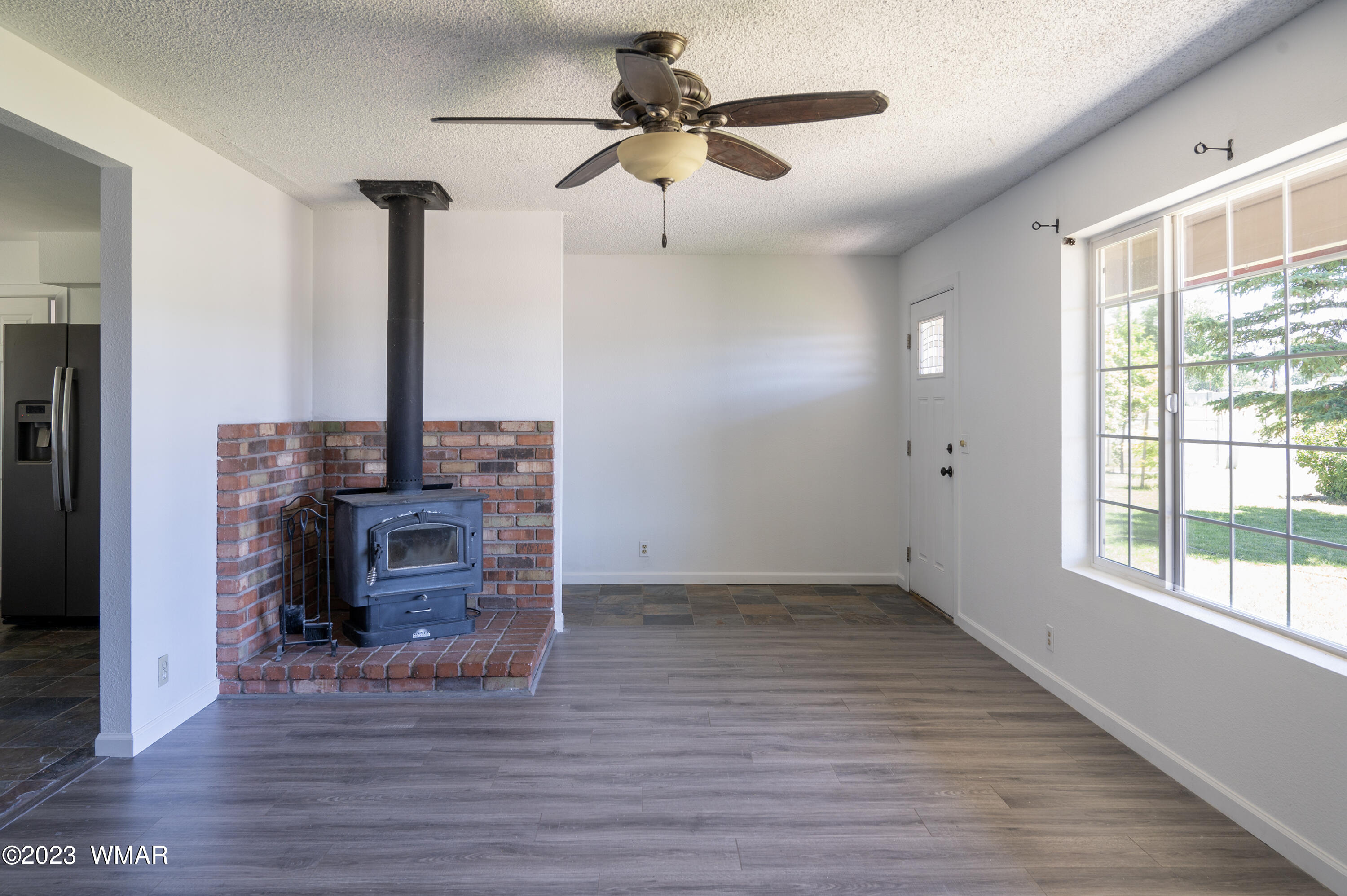 327 Brant Street Eagar, AZ 85925 - Photo 11 of 27